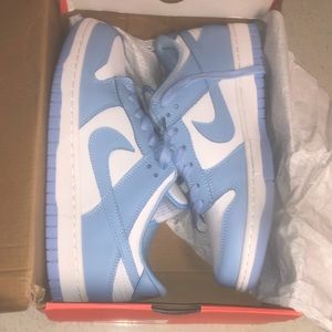 UNC DUNK LOW TOP Sb